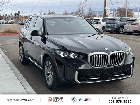 New 2026 BMW X5 xDrive50e w/ Premium Package image 9