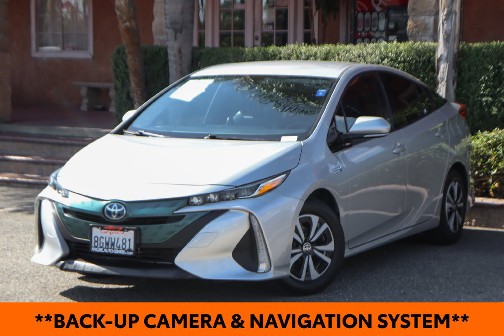Used 2018 Toyota Prius Prime Premium w/ Carpet Mat Package FWD image 4