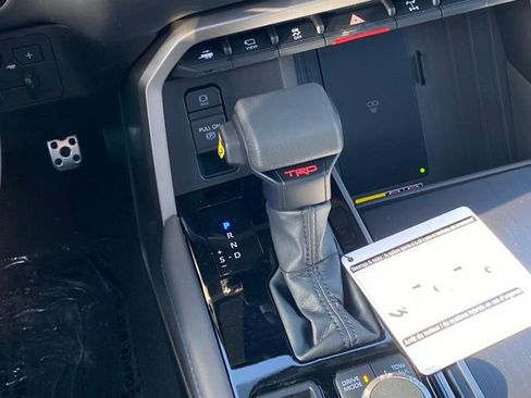 New 2026 Toyota Tundra Platinum AWD/4WD image 18