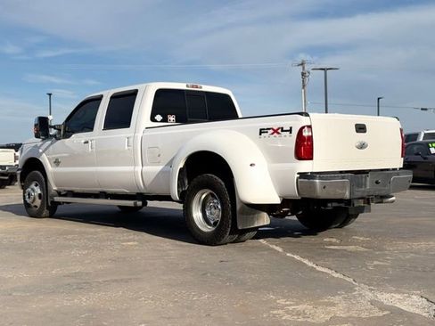 Used 2011 Ford F350 Lariat w/ Lariat Interior Pkg image 5