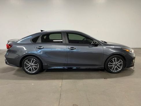 Used 2022 Kia Forte GT-Line w/ GT-Line Premium Package FWD image 2