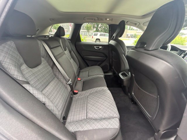 Certified 2023 Volvo XC60 B5 Core AWD/4WD image 13