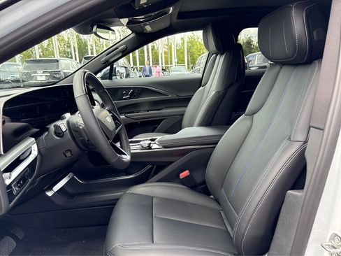 New 2026 Cadillac Lyriq Sport RWD image 9