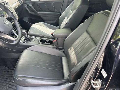 Used 2024 Volkswagen Tiguan SE R-Line FWD image 16