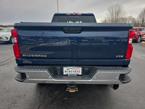 Used 2020 Chevrolet Silverado 2500 LTZ w/ LTZ Premium Package image 23