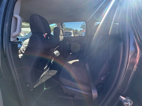 Used 2015 Chevrolet Traverse LT image 11