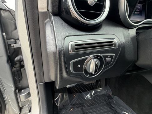 Used 2015 Mercedes-Benz C 300 4MATIC Sedan image 15