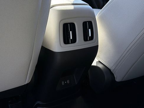 Used 2025 Hyundai Tucson SEL FWD image 11