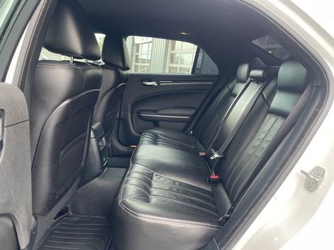 Used 2020 Chrysler 300 S AWD/4WD image 12