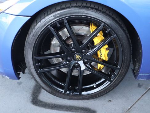 Used 2018 Maserati GranTurismo Sport image 13