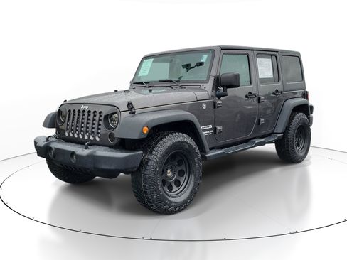 Used 2017 Jeep Wrangler Unlimited Sport w/ Quick Order Package 24S AWD/4WD image 2