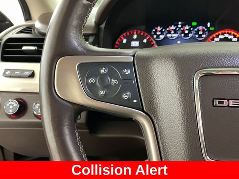 Used 2016 GMC Yukon Denali w/ Open Road Package AWD/4WD image 36
