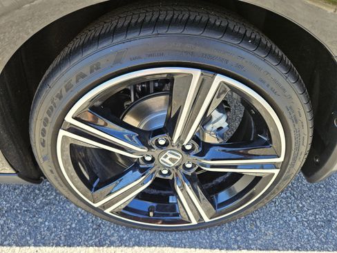 Used 2025 Honda Accord Sport image 14