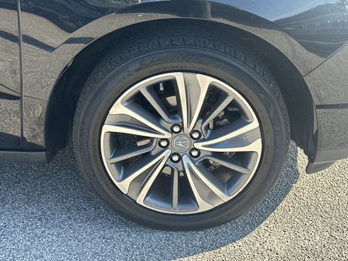Used 2017 Acura MDX w/ Technology Package AWD/4WD image 12