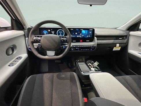 New 2026 Hyundai Ioniq 5 SE image 20