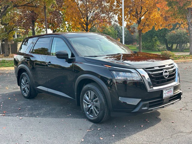 Certified 2024 Nissan Pathfinder S AWD/4WD image 3