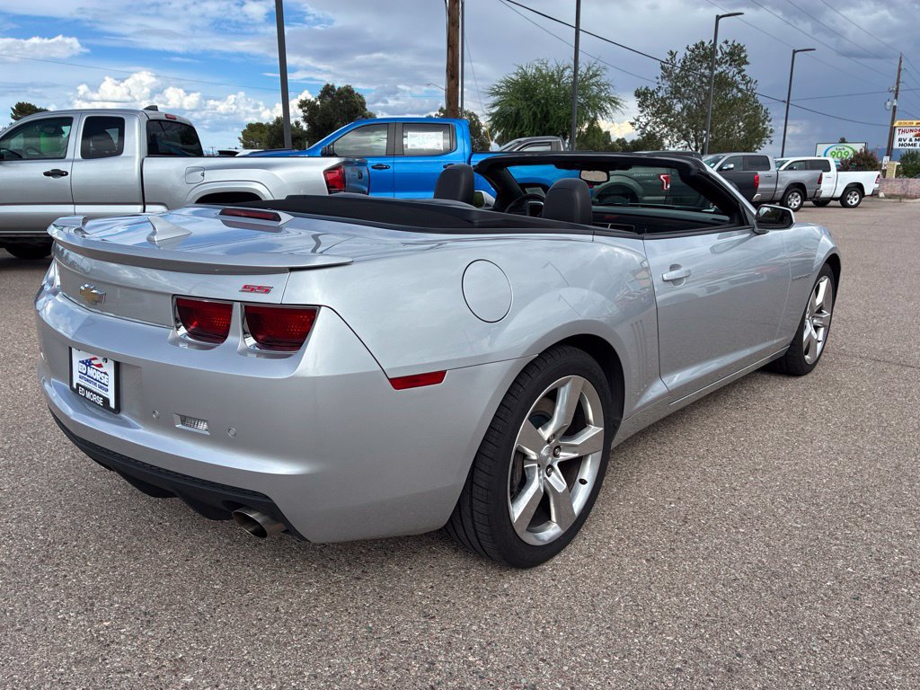 Used 2011 Chevrolet Camaro SS w/ RS Package RWD image 5