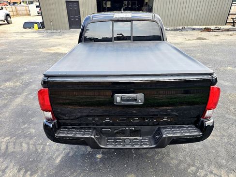 Used 2021 Toyota Tacoma SR image 5