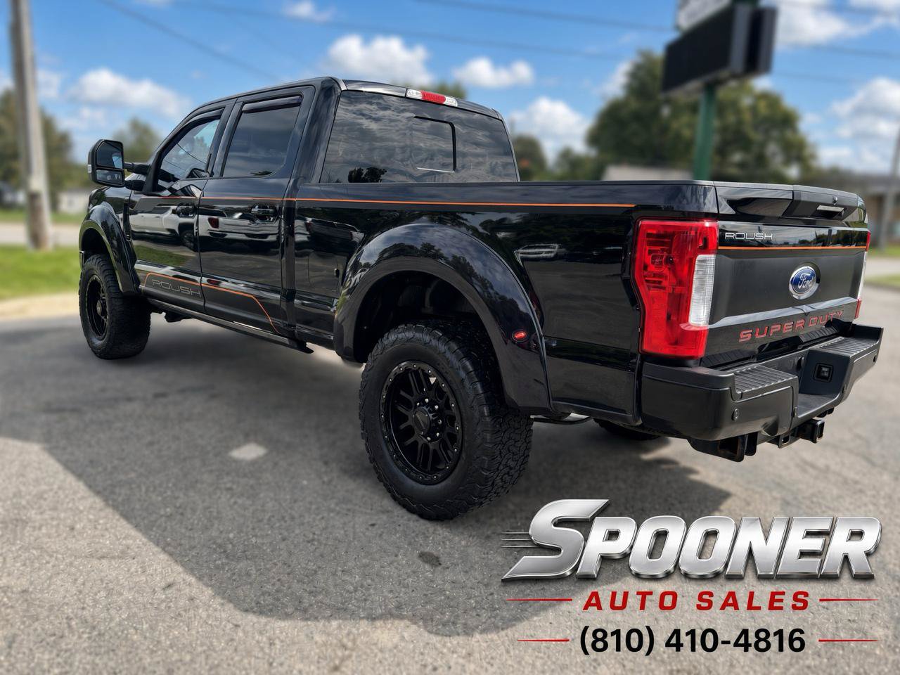 Used 2019 Ford F250 Lariat w/ Lariat Ultimate Package AWD/4WD image 3