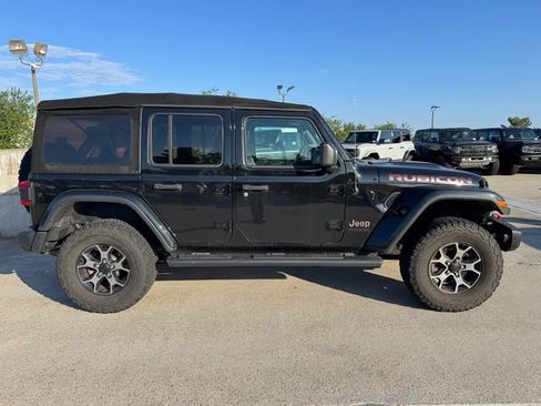 Used 2019 Jeep Wrangler Unlimited Rubicon w/ Dual Top Group AWD/4WD image 2