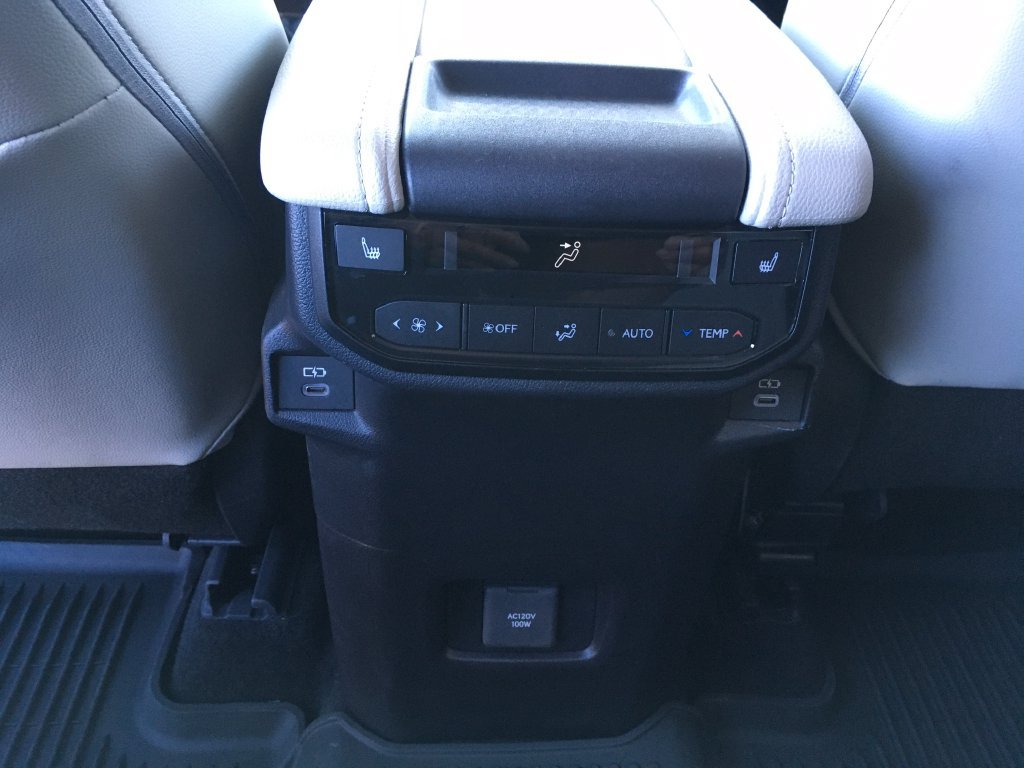 Used 2026 Toyota Grand Highlander AWD image 26