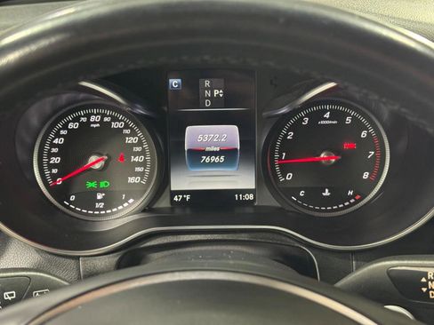 Used 2019 Mercedes-Benz GLC 300 4MATIC image 34