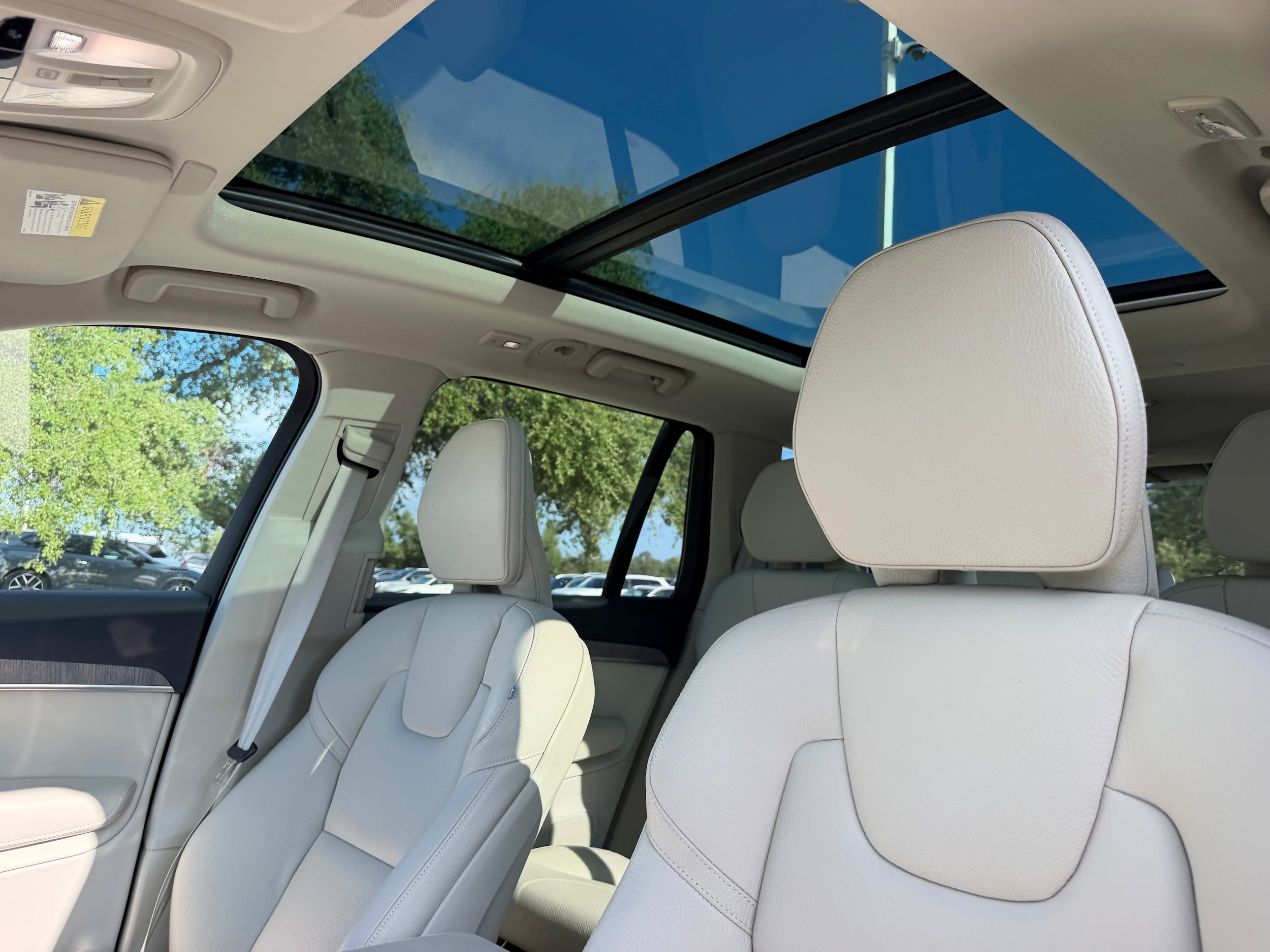 Certified 2023 Volvo XC90 B6 Plus w/ Protection Package Premier AWD/4WD image 25