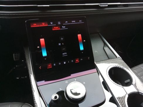 Used 2025 Cadillac Escalade V w/ LPO, ONYX Package image 18