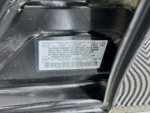 Used 2017 Nissan Sentra SV FWD image 12