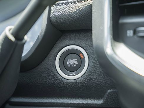 New 2026 RAM 2500 Laramie AWD/4WD image 32