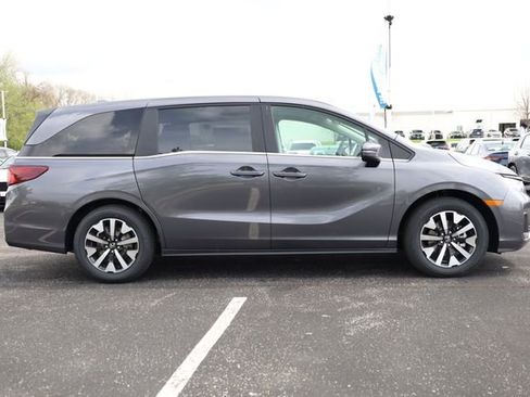 New 2026 Honda Odyssey EX-L image 4