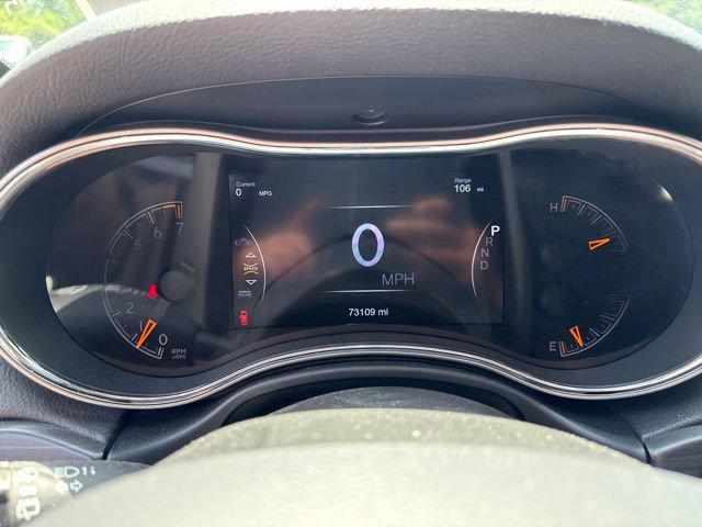 Used 2019 Jeep Grand Cherokee Altitude AWD/4WD image 16