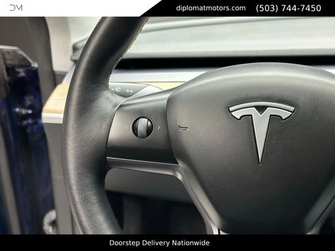 Used 2023 Tesla Model Y Long Range image 33