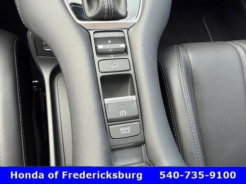 Used 2026 Honda HR-V EX-L image 30