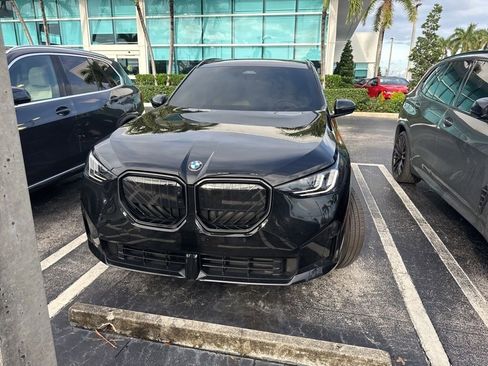 Used 2025 BMW X3 xDrive30i w/ Premium Package AWD/4WD image 2