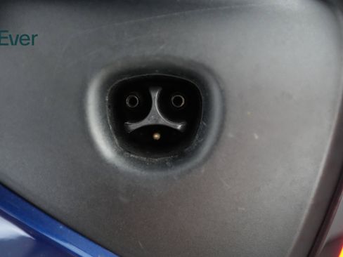 Used 2021 Tesla Model Y Long Range image 24