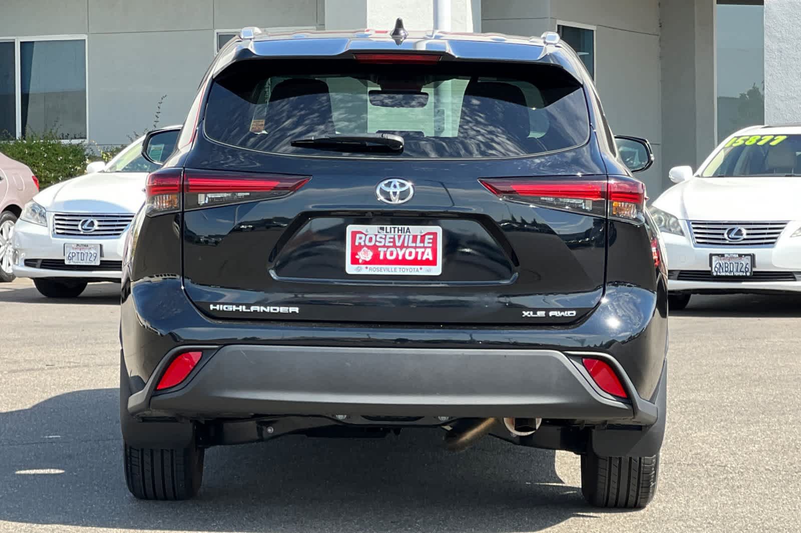 Certified 2026 Toyota Highlander XLE AWD/4WD image 8