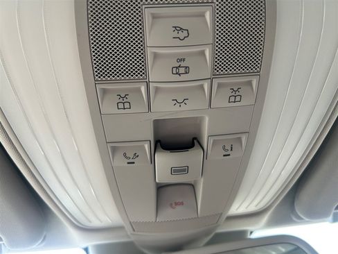 Used 2014 Mercedes-Benz E 350 Sedan image 24