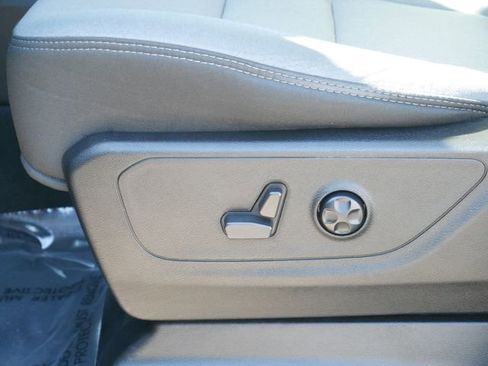 Used 2021 RAM 1500 Big Horn image 14