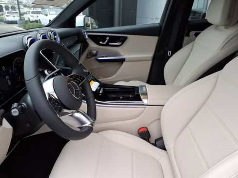 New 2026 Mercedes-Benz GLC 300 4MATIC image 14