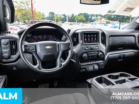 Used 2023 Chevrolet Silverado 2500 Custom w/ Custom Value Package image 28
