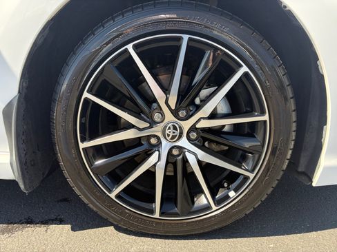 Used 2024 Toyota Camry SE FWD image 30