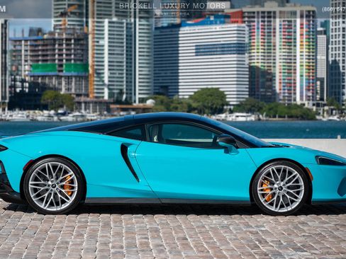 Used 2023 McLaren GT image 13