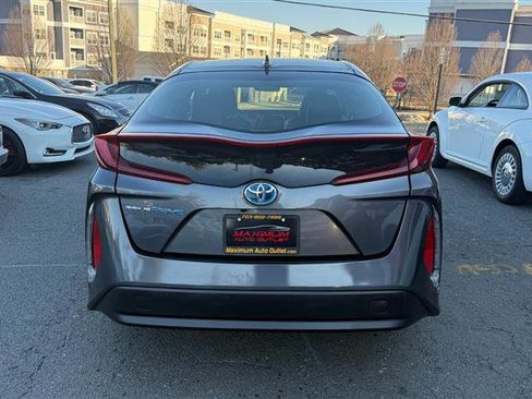 Used 2017 Toyota Prius Prime Premium image 14