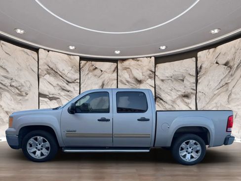 Used 2007 GMC Sierra 1500 SLE w/ Entertainment Package RWD image 5