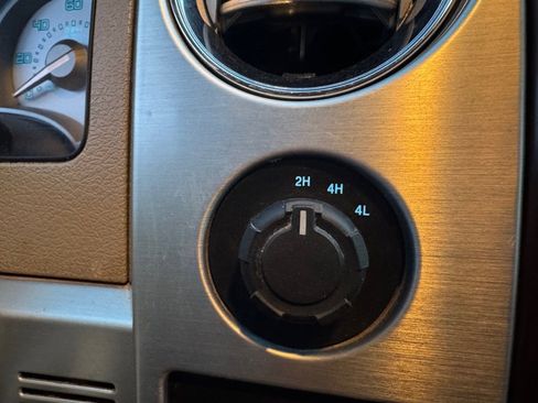 Used 2010 Ford F150 Platinum image 19