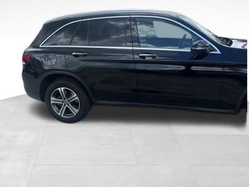 Used 2022 Mercedes-Benz GLC 300 4MATIC image 4
