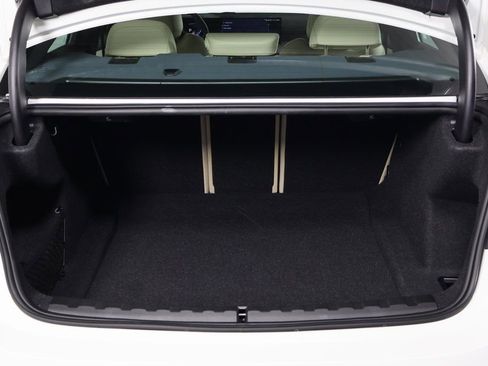 Certified 2025 BMW 330i Sedan w/ Convenience Package RWD image 14