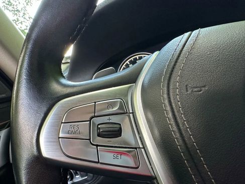 Used 2018 BMW 750i xDrive image 49