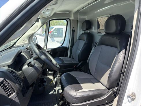 Used 2022 RAM ProMaster 2500 w/ Interior LED Lighting Group FWD image 4